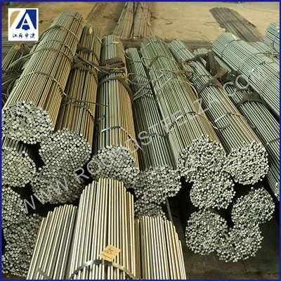 Batang rekayasa bundar baja ringan